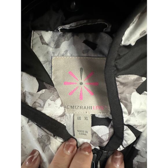 Isaac Mizrahi Windbreaker Jacket XL Lightweight Gray Black - Picture 6 of 8